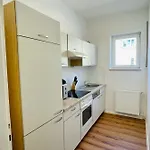 4room-central, Modern Near Mtu-the Catamaran By Lakescape Fewos * Friedrichshafen
